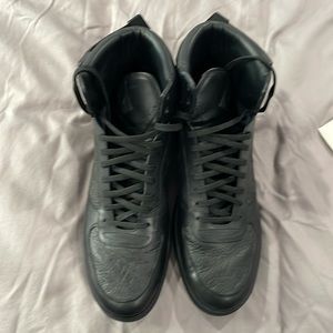 Louis Vuitton men’s sneakers